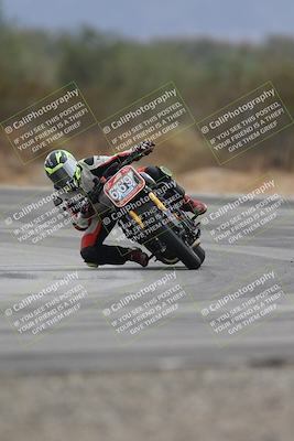 media/Sep-21-2025-Race Pace (Sun) [[98bf33ef95]]/Non Verified/4-Turn 3 (910am)/